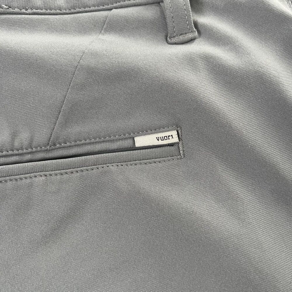 Vuori Meta V379 Gray Performance Chino Golf 8” Shorts Mens 30 - Picture 5 of 6